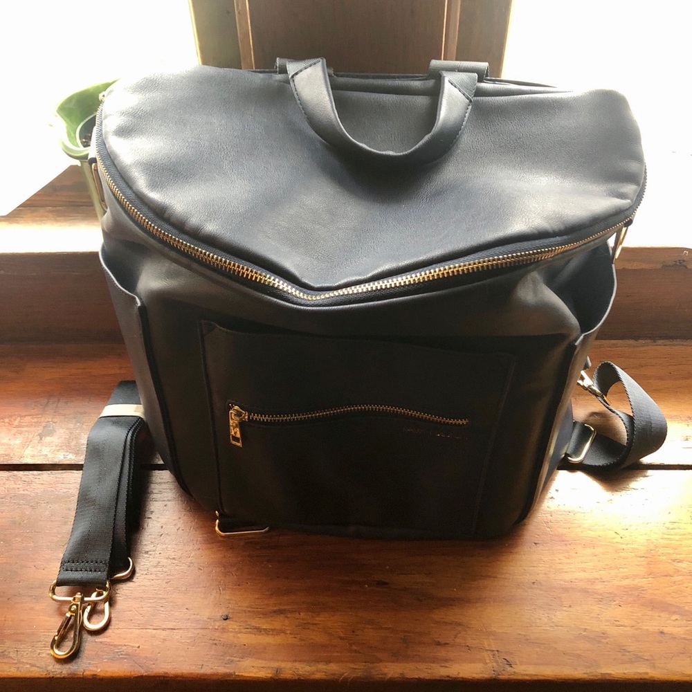 Fawn Design 2.0 Navy Diaper Bag